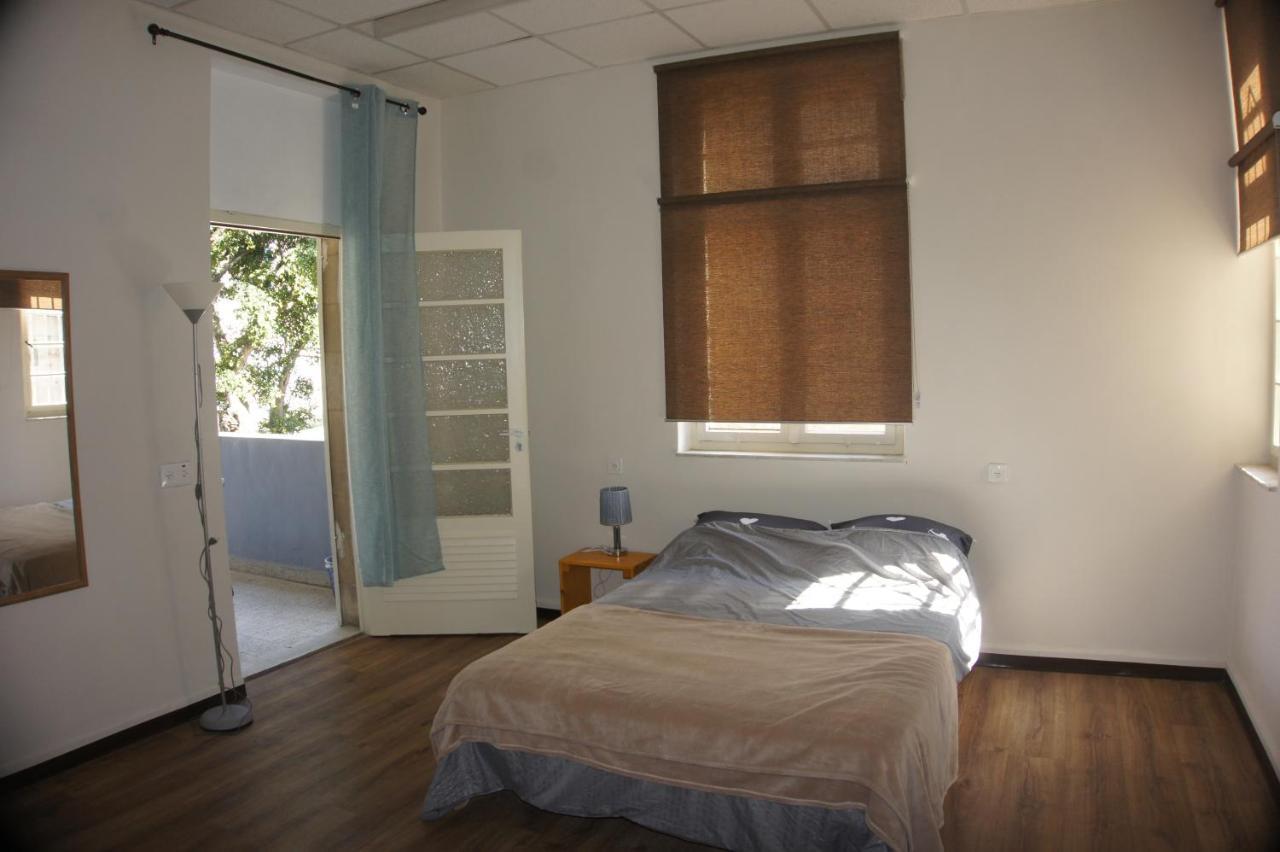 City Hall Hostel Haifa Buitenkant foto
