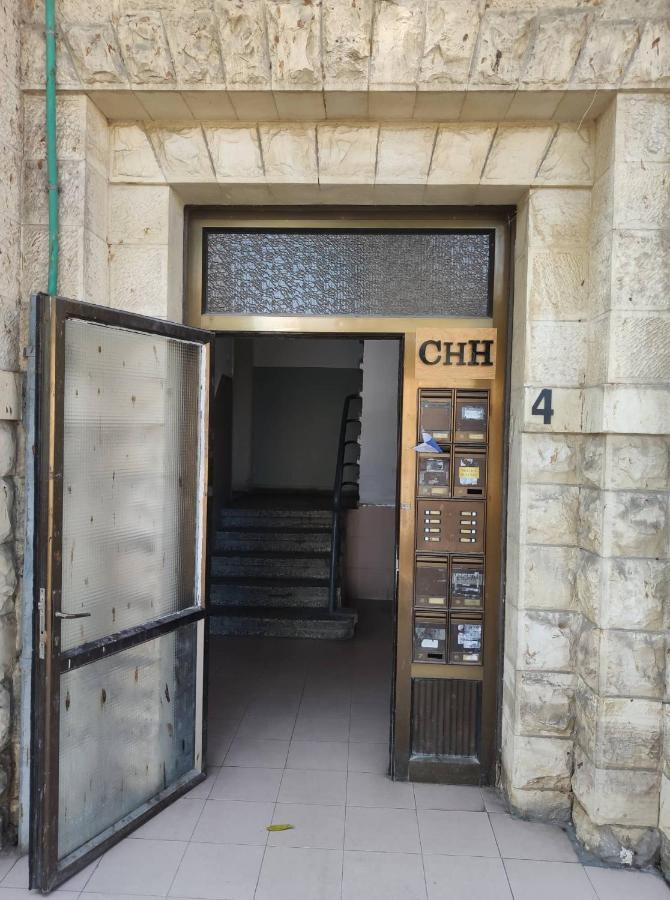 City Hall Hostel Haifa Buitenkant foto
